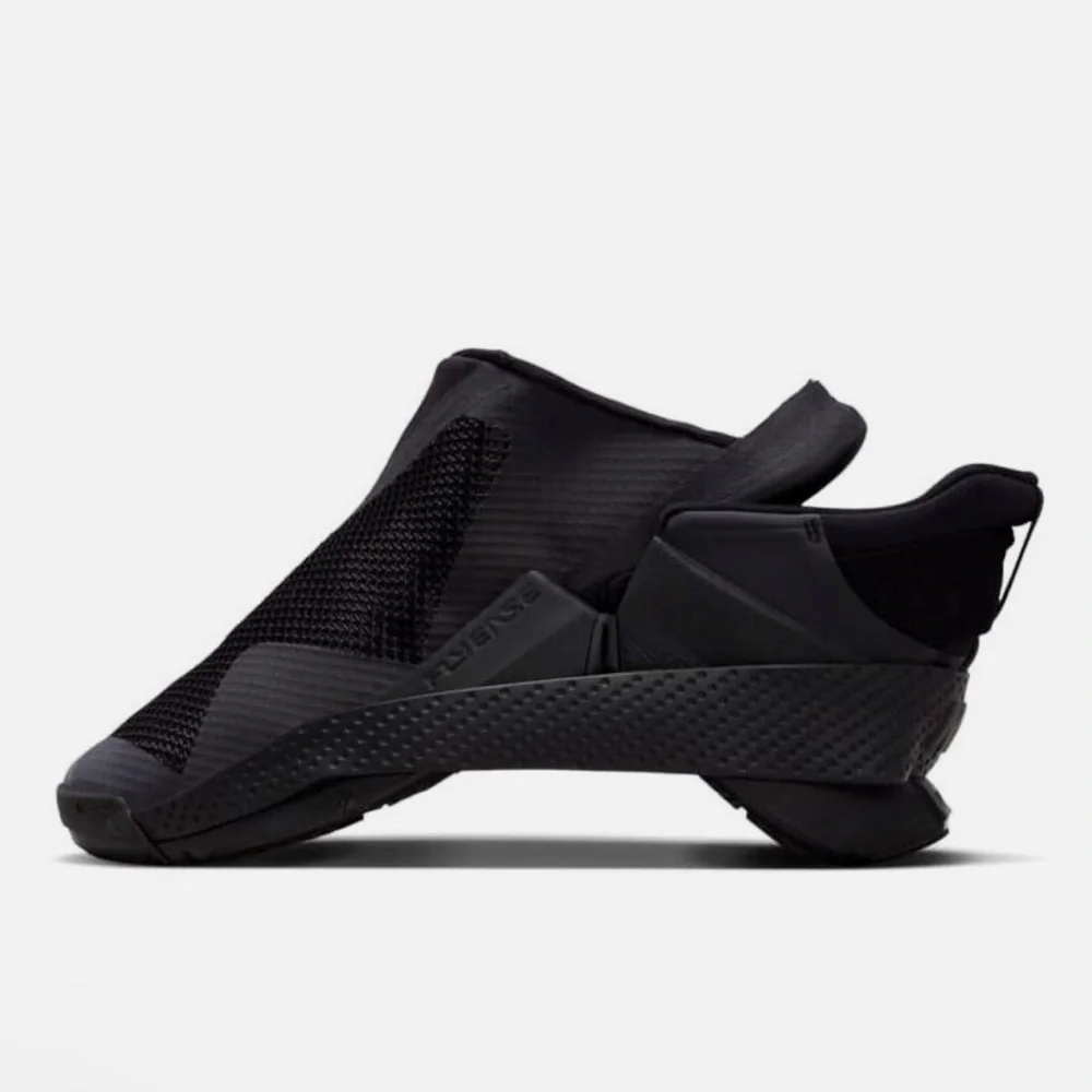 Nike Go FlyEase Triple Black DR5540-006 size 8.5 - Picture 8 of 10